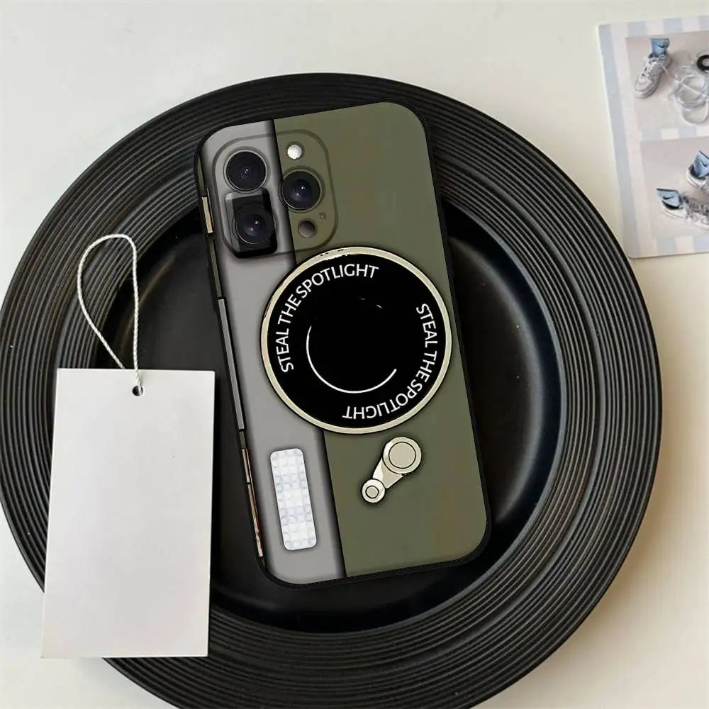 Retro Camera Lens™ Phone Case